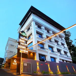 Park Residency Luxury Business Hotel Kochi
